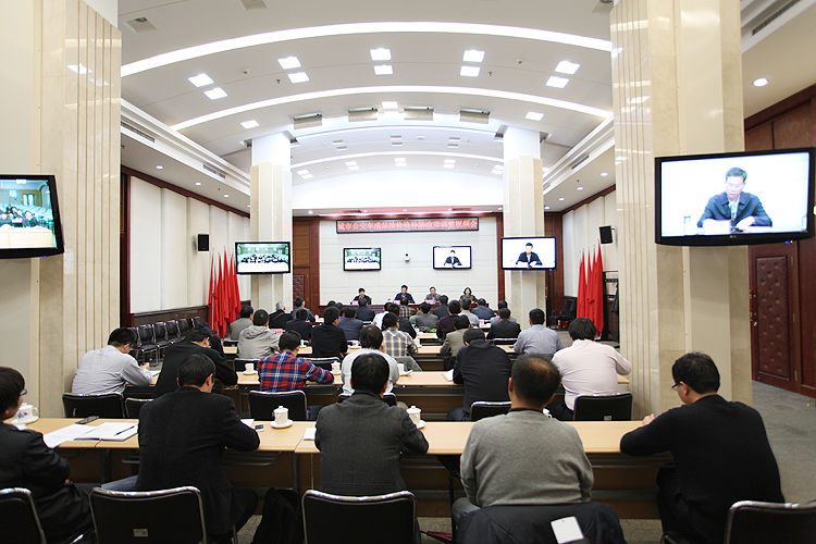 三部委：加快新能源公交推广应用