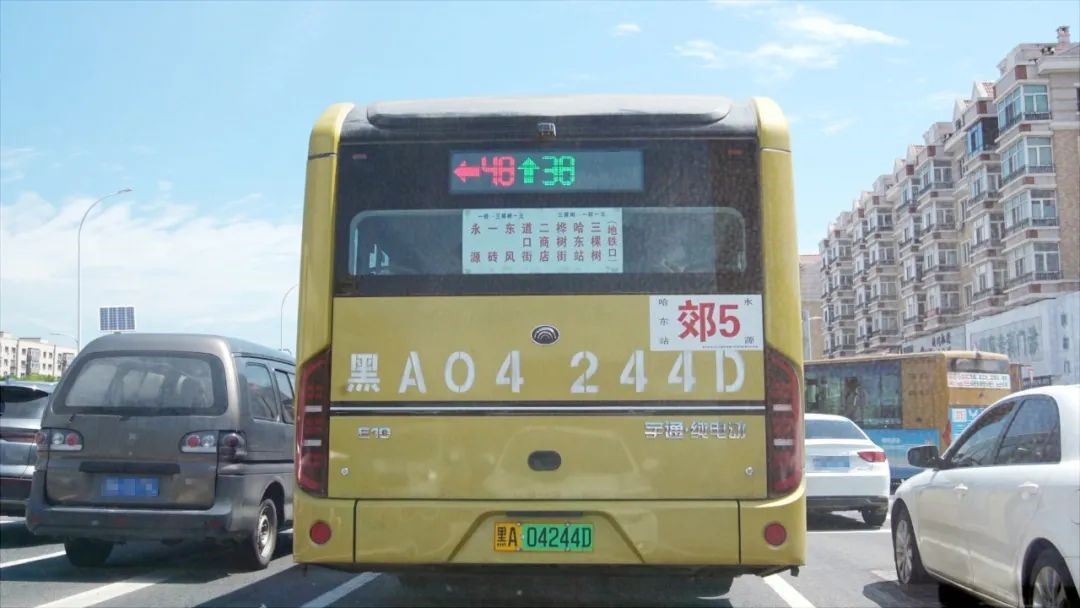 万车千云、智慧融合！宇通智能红绿灯助力城市美好出行